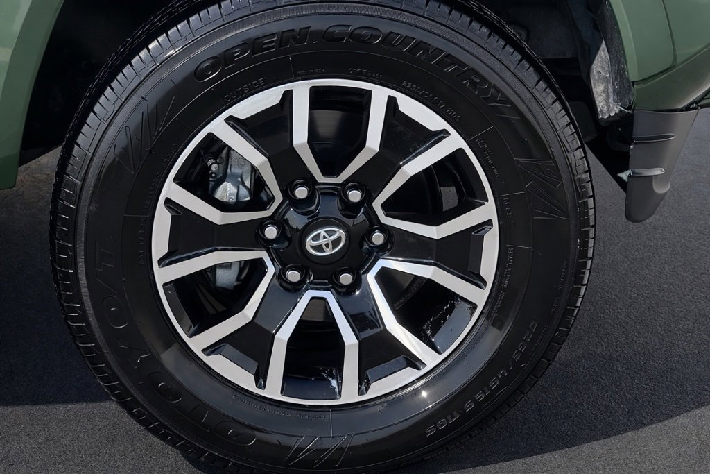 Used 2021 Toyota Tacoma TRD Sport image 5