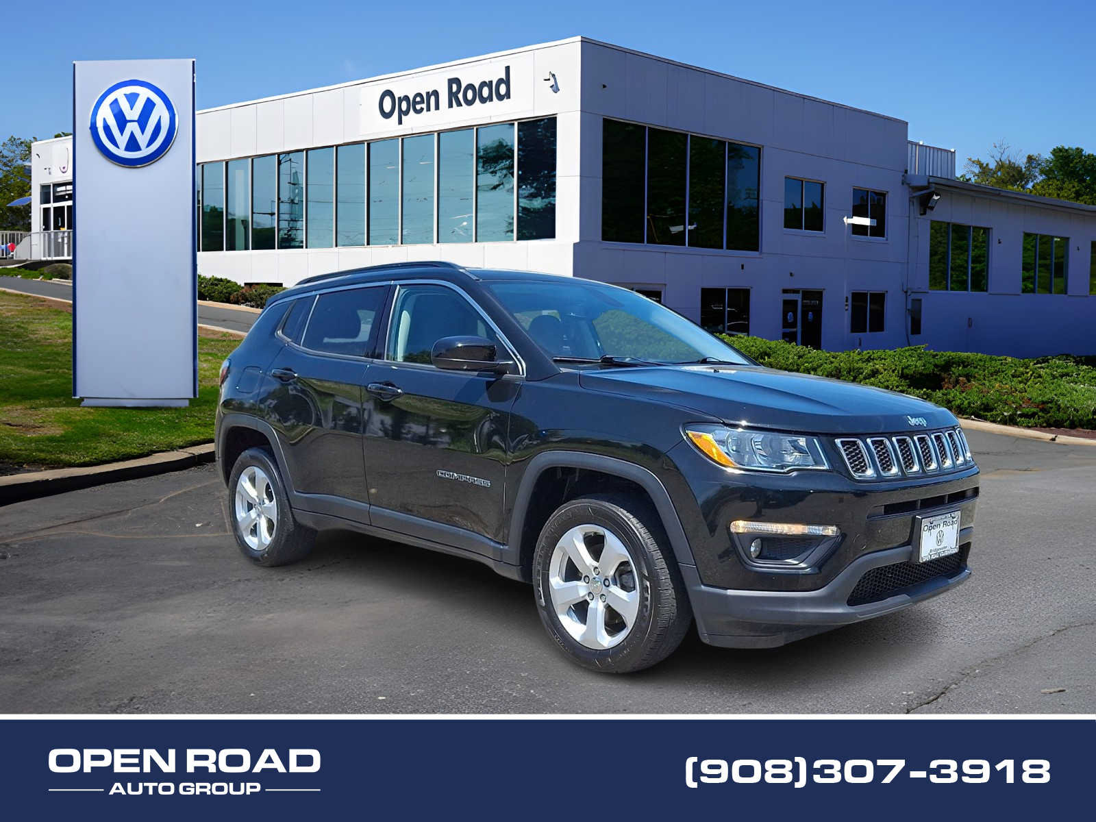 Used 2020 Jeep Compass Latitude w/ Popular Equipment Group AWD/4WD image 1