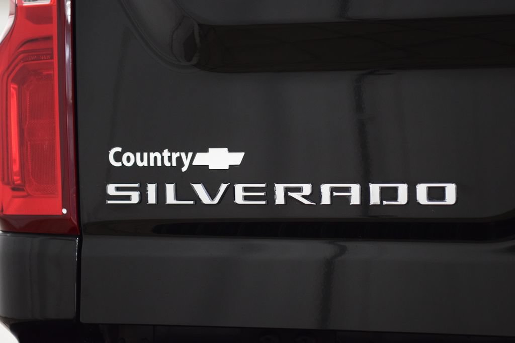 Used 2024 Chevrolet Silverado 2500 High Country w/ Technology Package AWD/4WD image 26