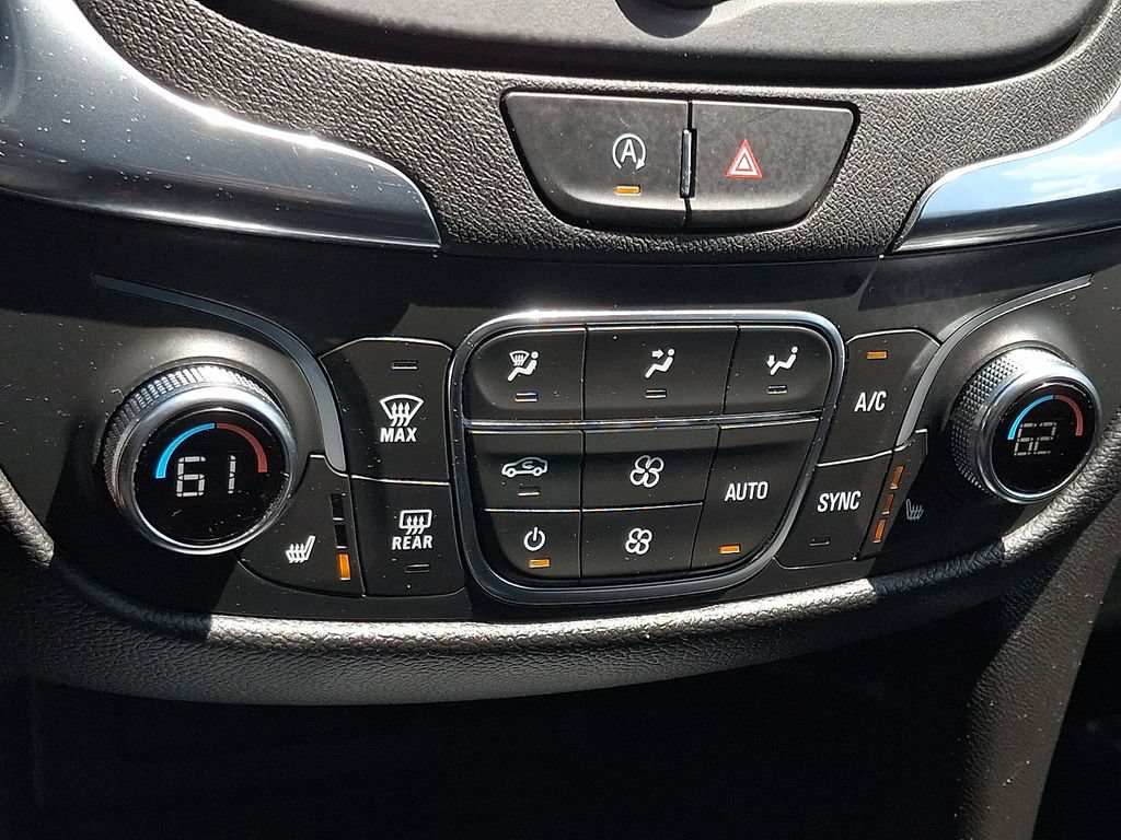 Used 2023 Chevrolet Equinox LT FWD image 16