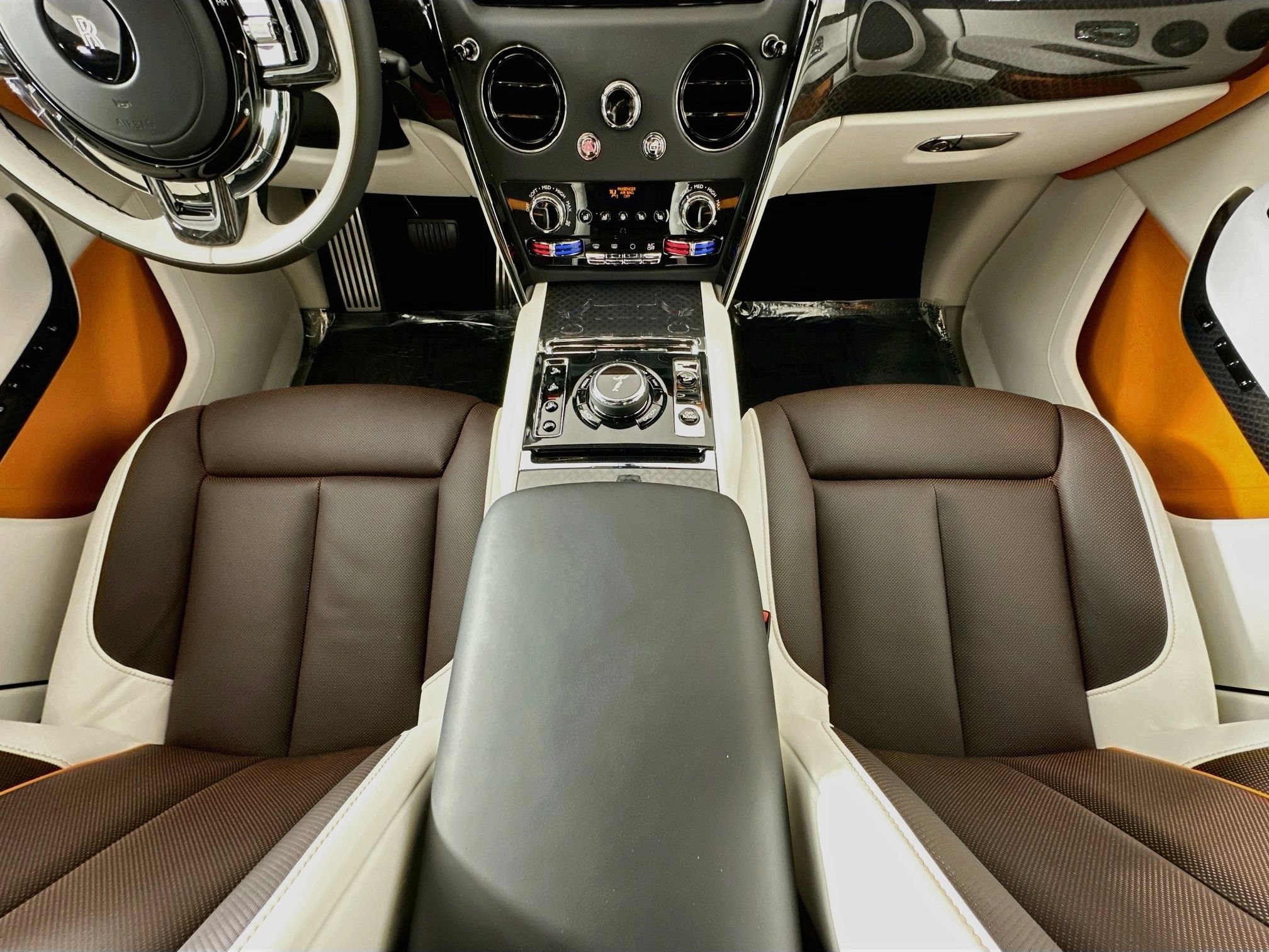New 2027 Rolls-Royce Cullinan Black Badge AWD/4WD image 22
