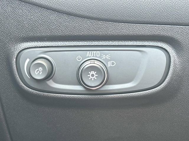 Used 2024 Chevrolet Equinox LT image 16