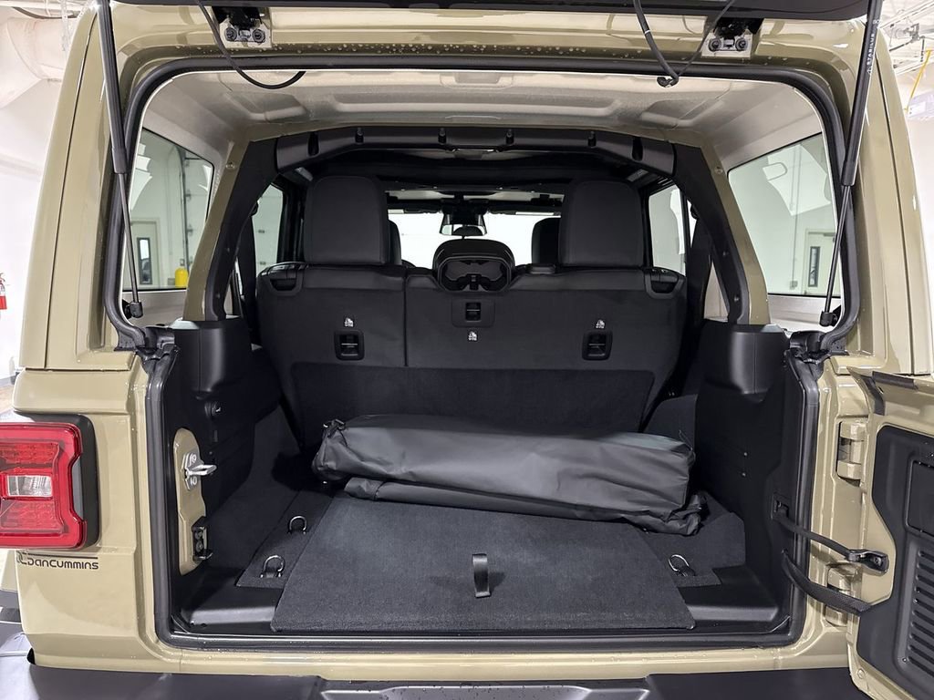 New 2026 Jeep Wrangler Unlimited Rubicon image 24