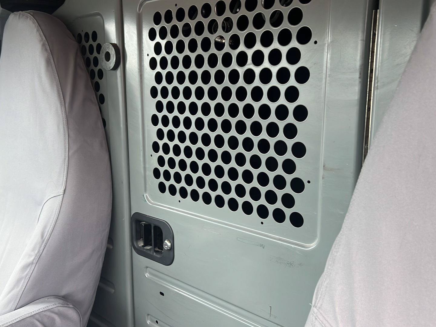 Used 2012 Chevrolet Express 1500 RWD image 40