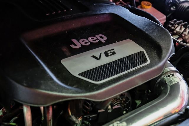 Used 2017 Jeep Wrangler Unlimited Willys image 49