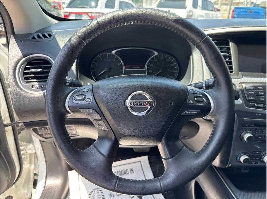 Used 2020 Nissan Pathfinder SL FWD image 31