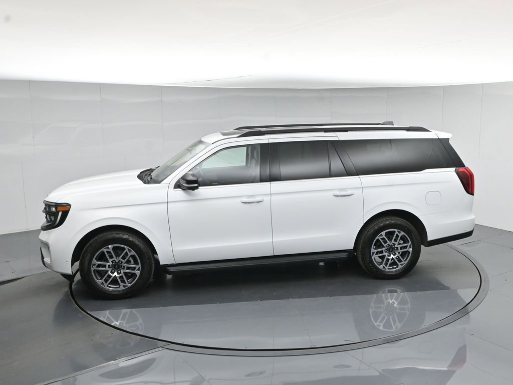 Used 2025 Ford Expedition Max Active AWD/4WD image 49