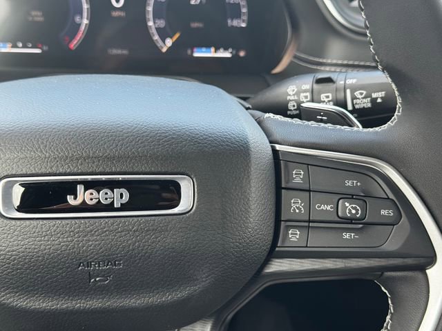 Used 2025 Jeep Grand Cherokee L Laredo w/ Trailer Tow Package image 28