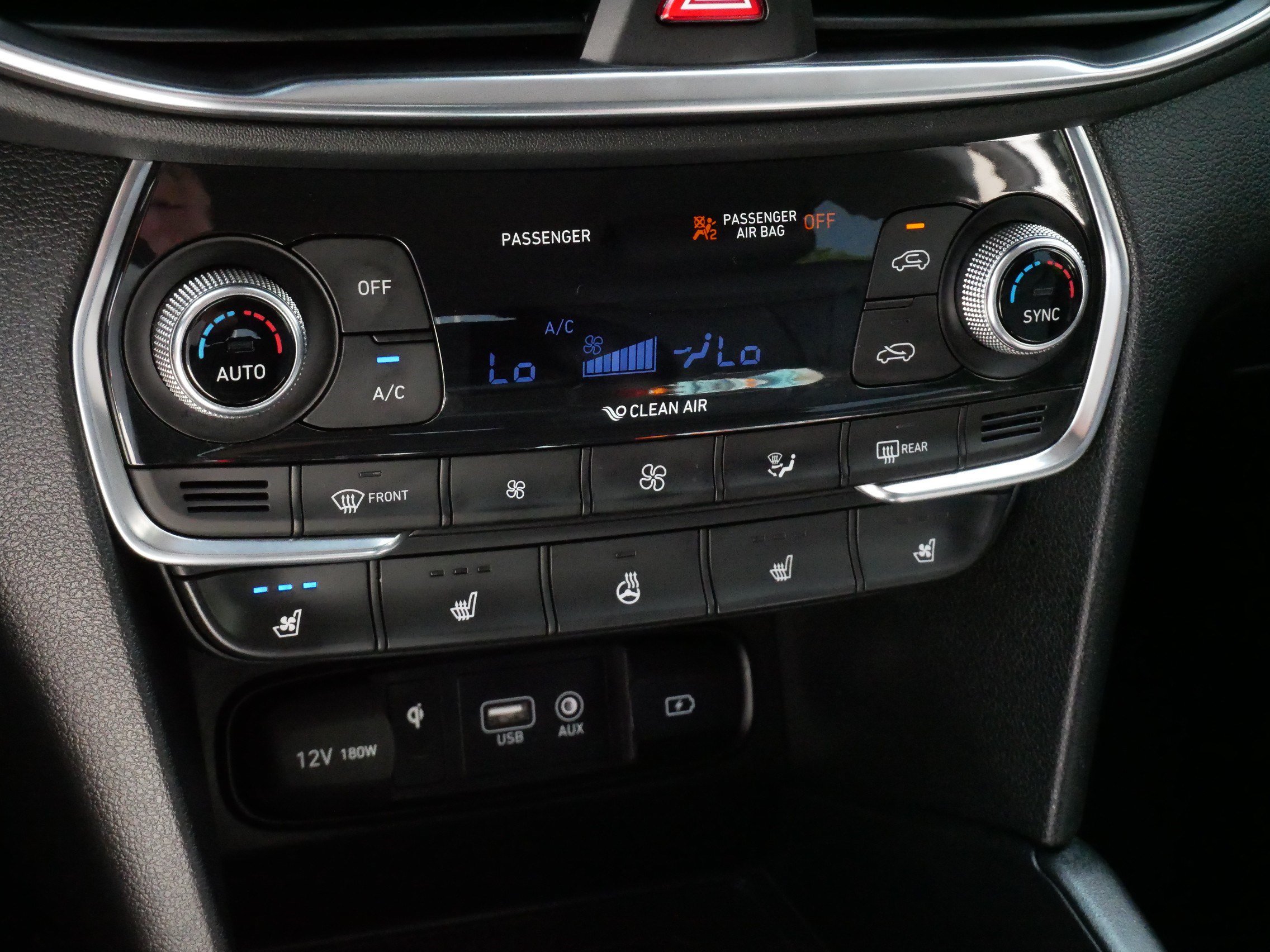 Used 2019 Hyundai Santa Fe AWD image 23
