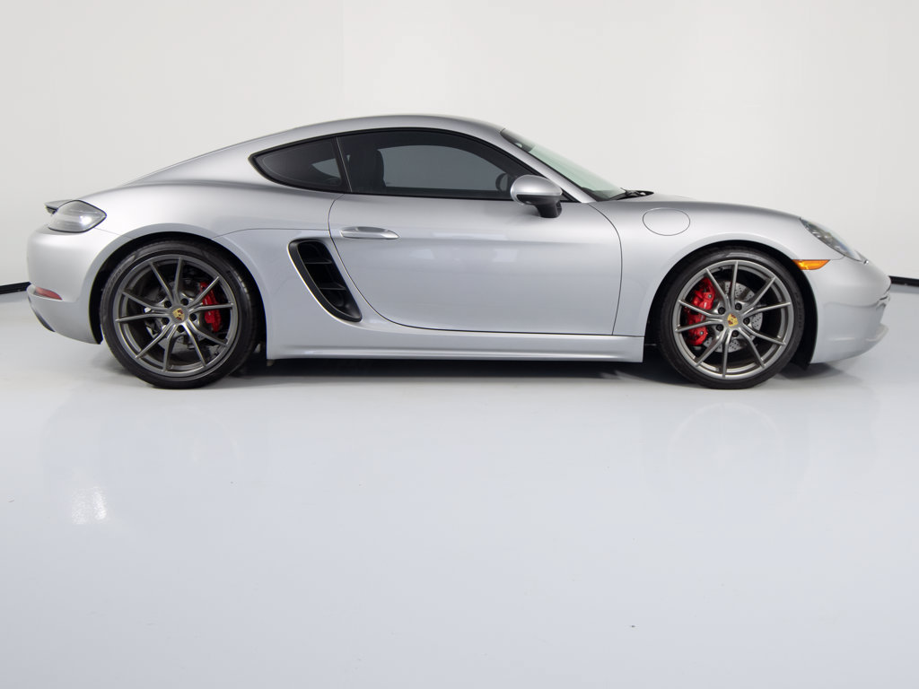 Certified 2024 Porsche 718 Cayman S RWD image 11