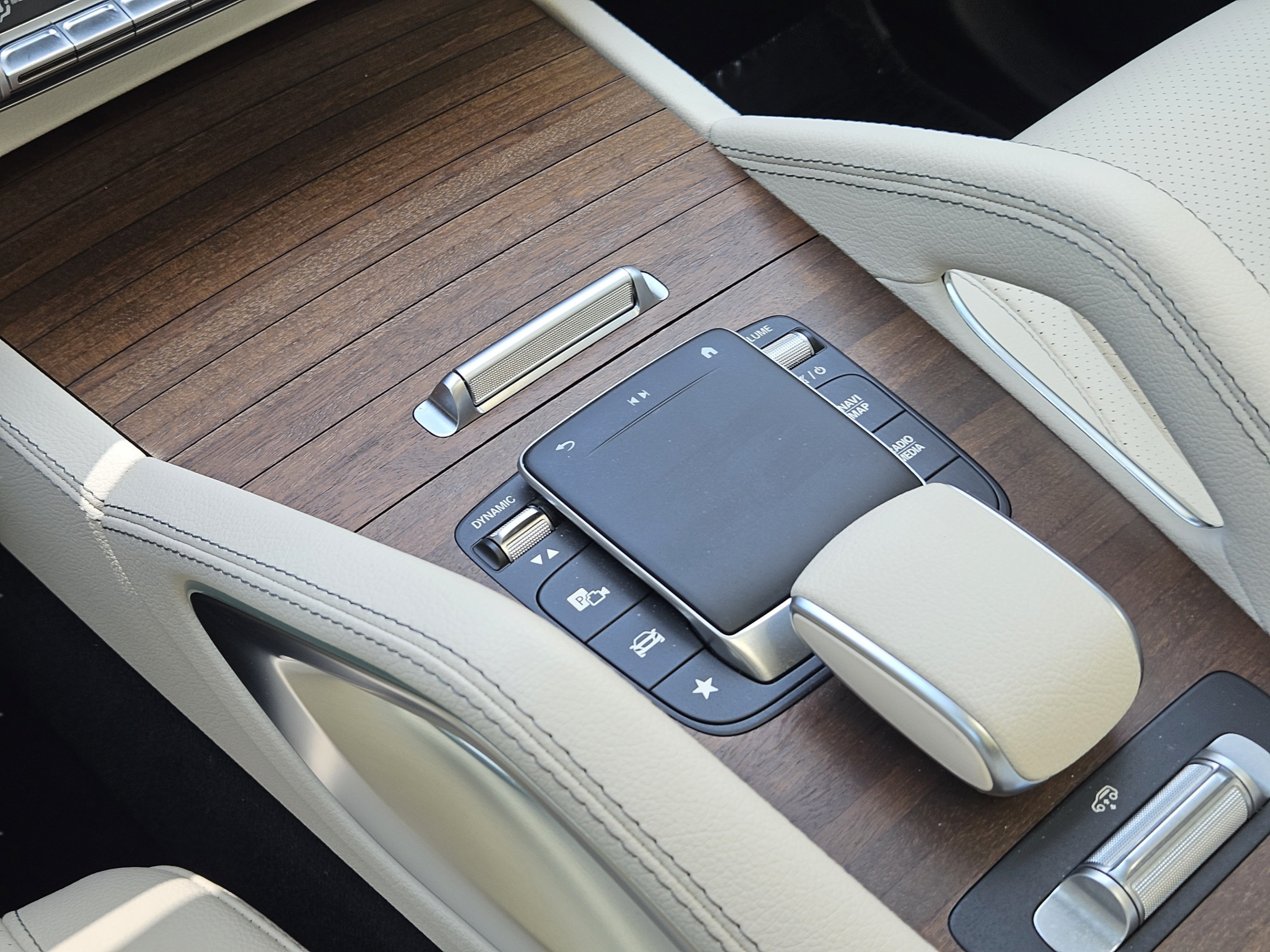 Certified 2021 Mercedes-Benz GLS 450 4MATIC image 12