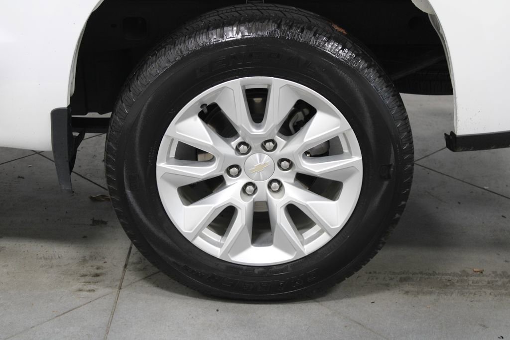 Used 2024 Chevrolet Silverado 1500 Custom image 18