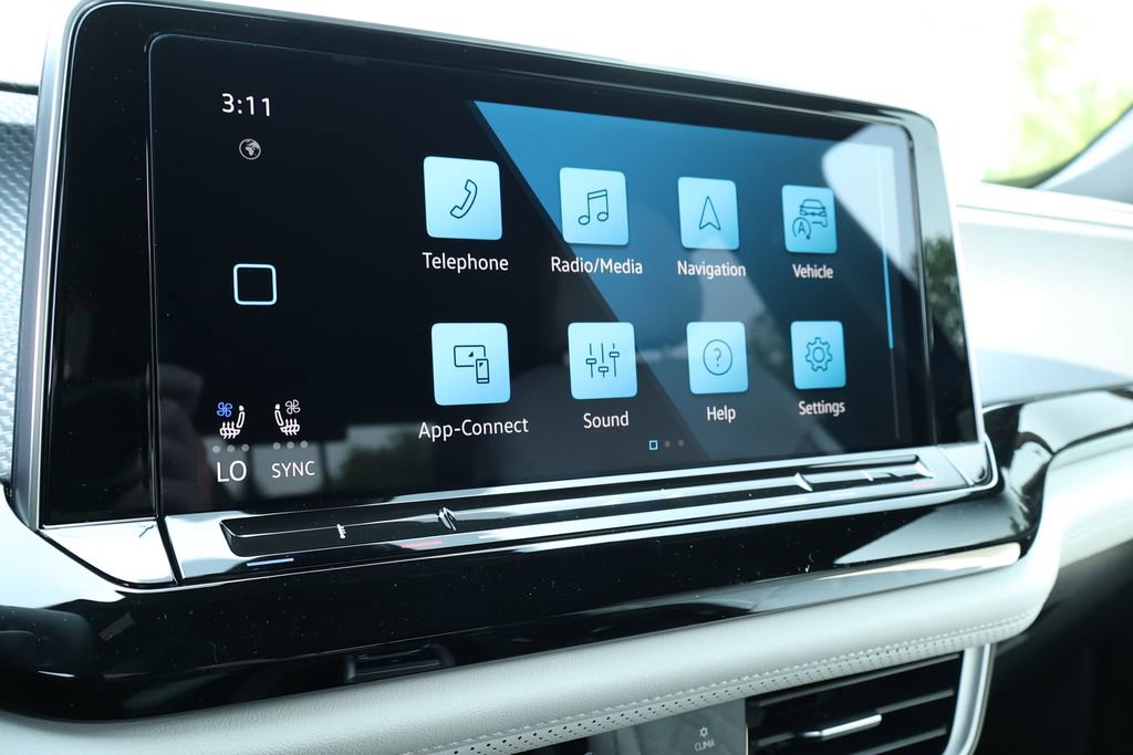 Used 2025 Volkswagen Atlas Cross Sport SEL Premium R-Line image 12