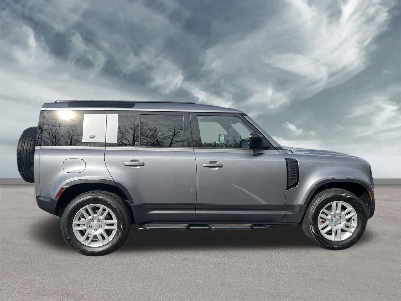 Certified 2023 Land Rover Defender 110 S image 6