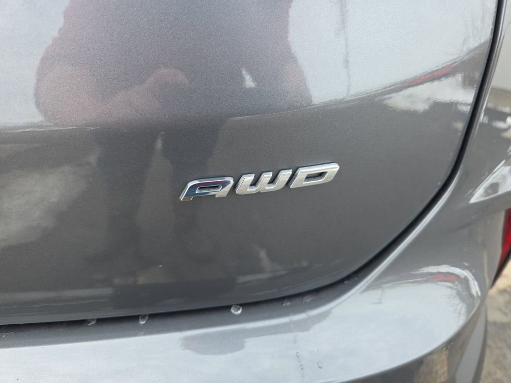 Used 2022 Ford Edge SEL w/ Sport Appearance Package image 7