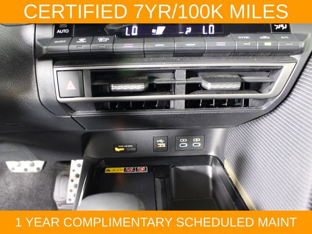 Used 2025 Toyota Camry SE FWD image 26
