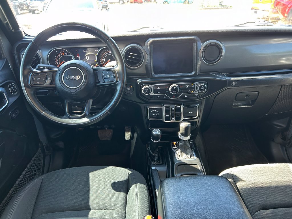 Used 2022 Jeep Gladiator Sport AWD/4WD image 17