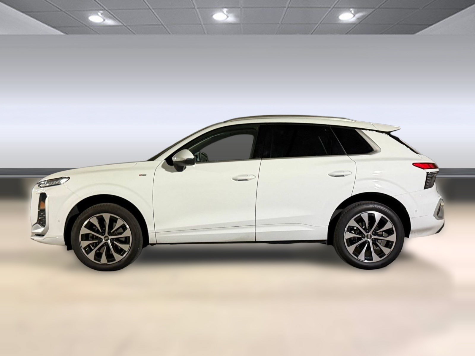 Certified 2026 Audi Q3 quattro 2.0T AWD/4WD image 2