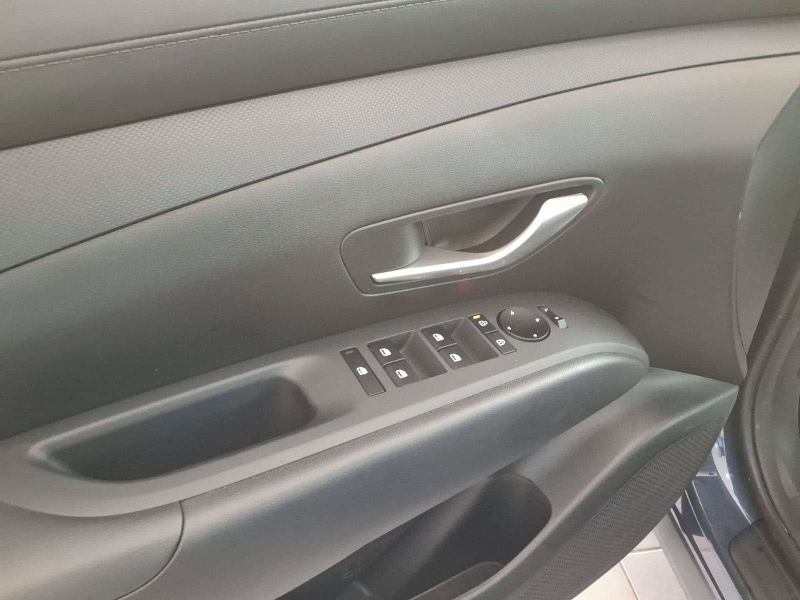 Certified 2026 Hyundai Tucson SE AWD/4WD image 12