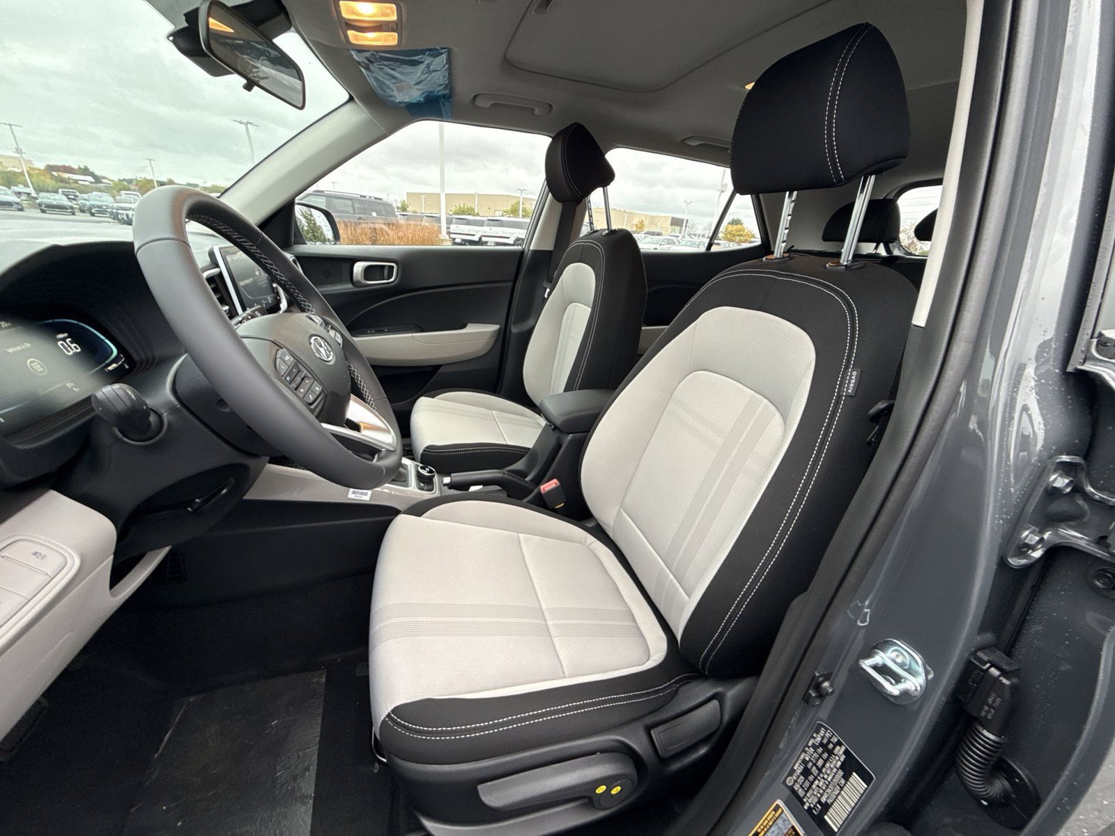 New 2026 Hyundai Venue SEL FWD image 12