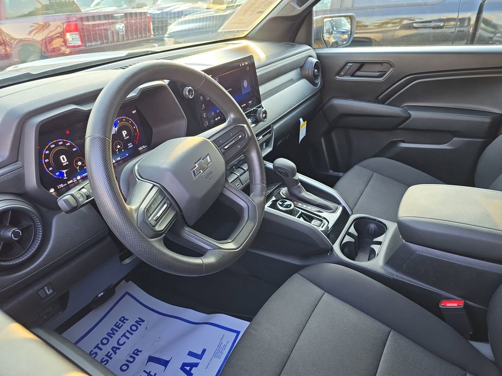 Used 2025 Chevrolet Colorado Trail Boss AWD/4WD image 15