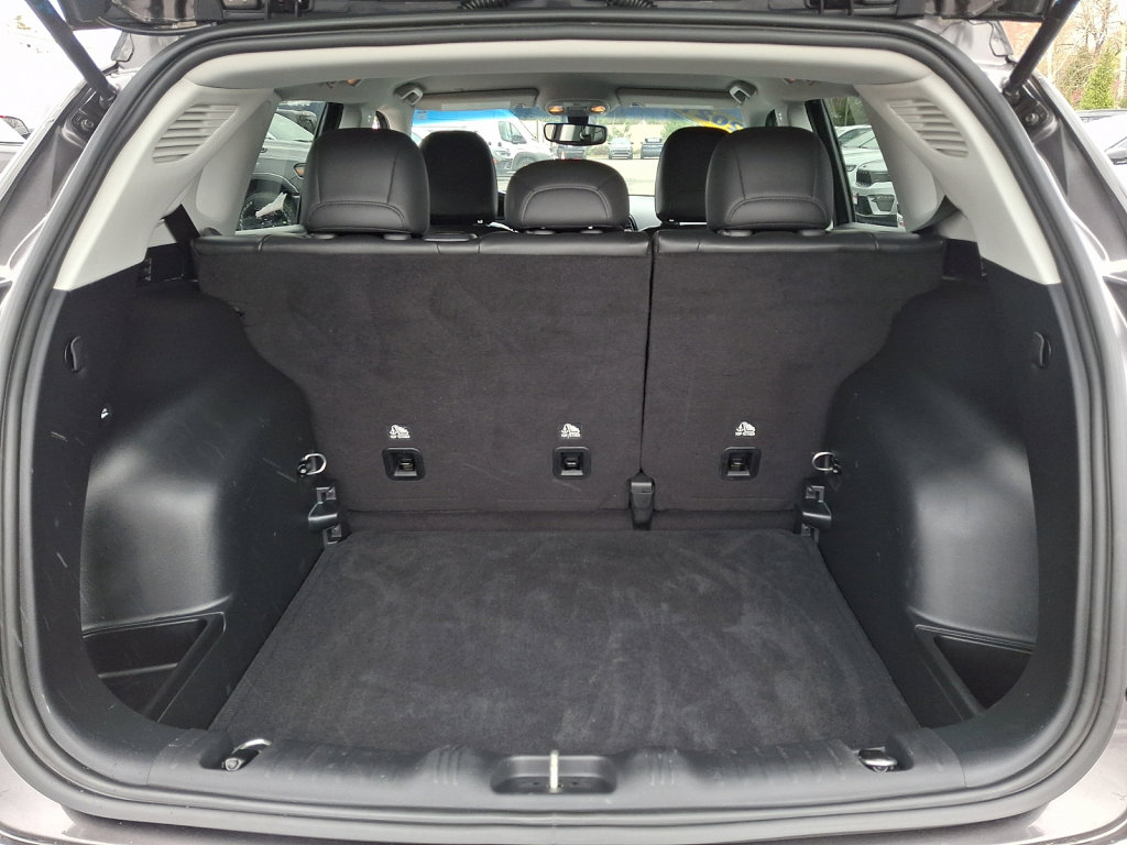 Used 2021 Jeep Compass Latitude image 18