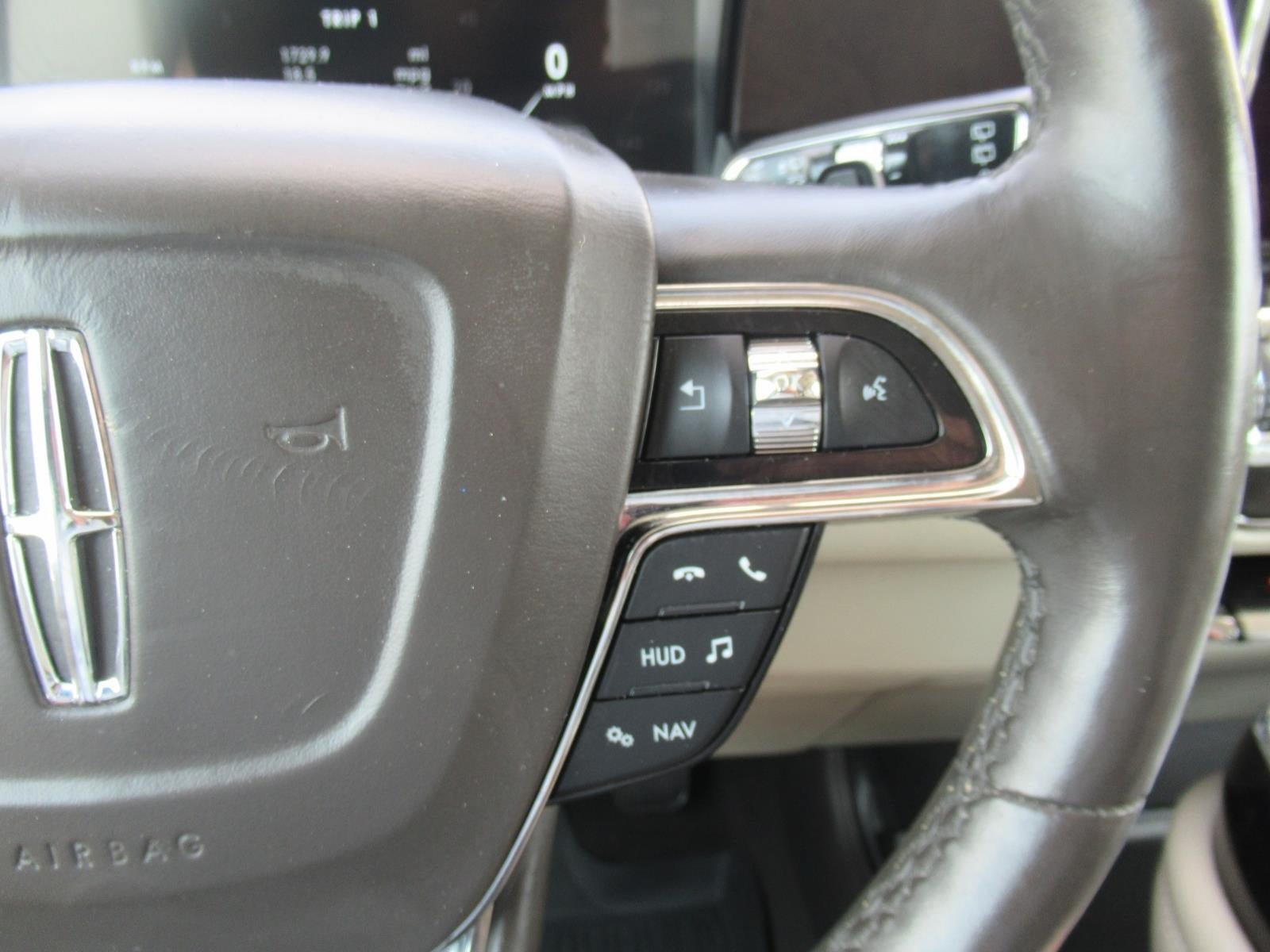 Used 2019 Lincoln Navigator Reserve AWD/4WD image 26