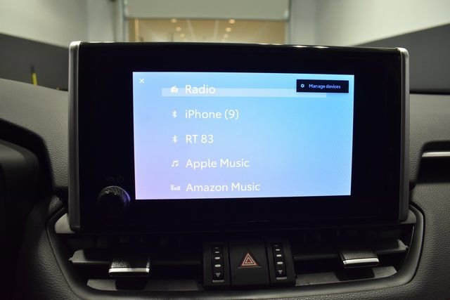 Used 2023 Toyota RAV4 XLE Premium image 22