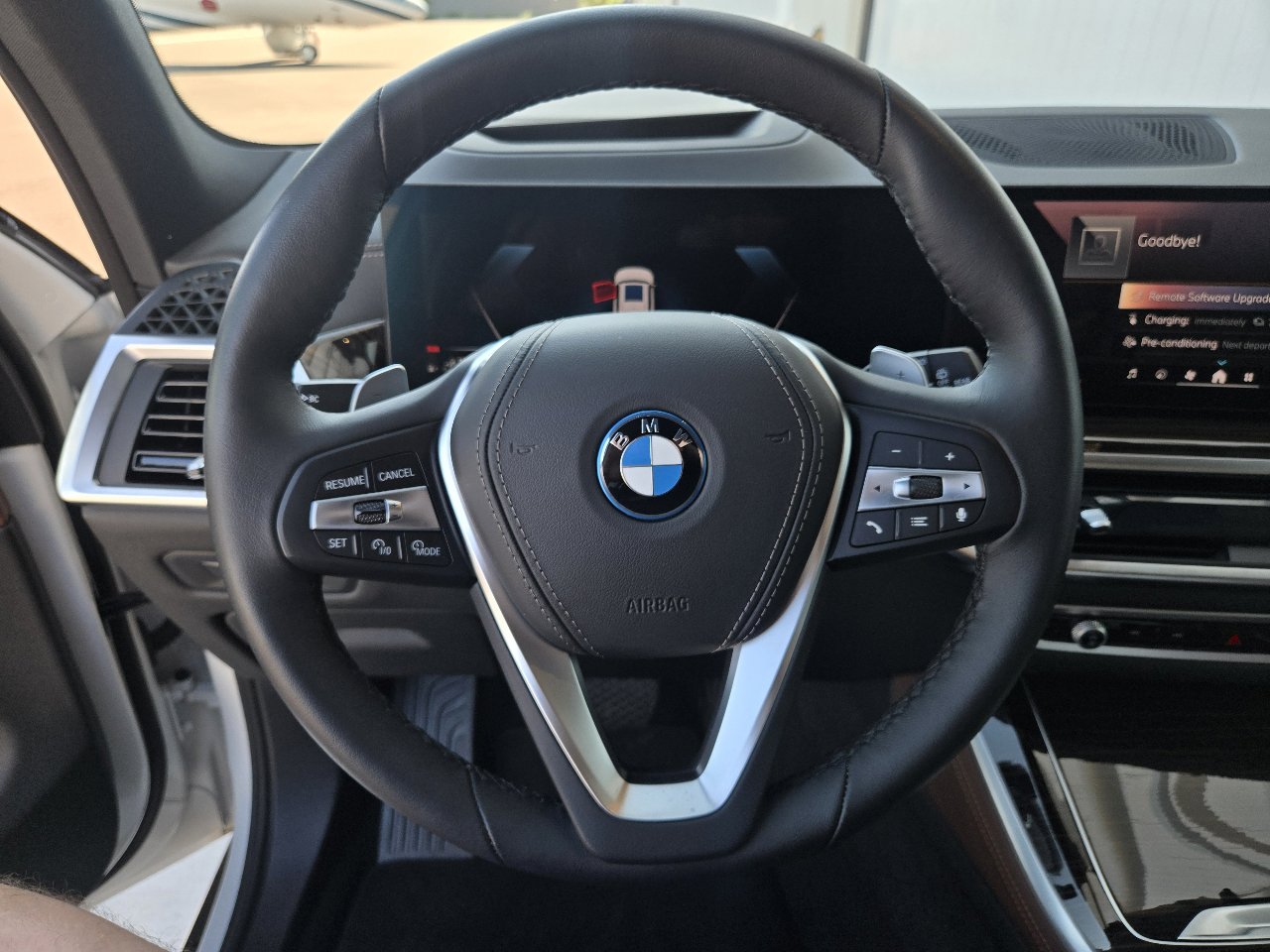Used 2026 BMW X5 xDrive50e w/ Climate Comfort Package image 44