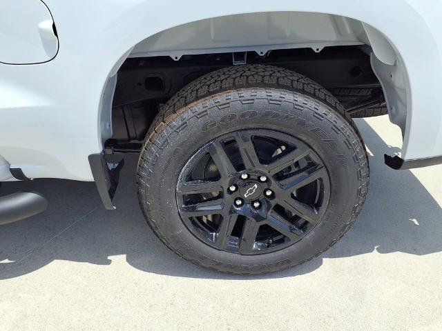 New 2026 Chevrolet Silverado 1500 Custom w/ Turbomax Blackout Package AWD/4WD image 8
