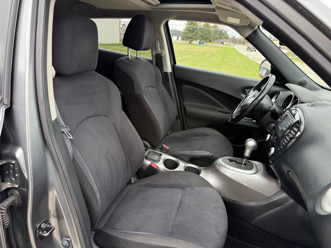 Used 2012 Nissan Juke SV image 27