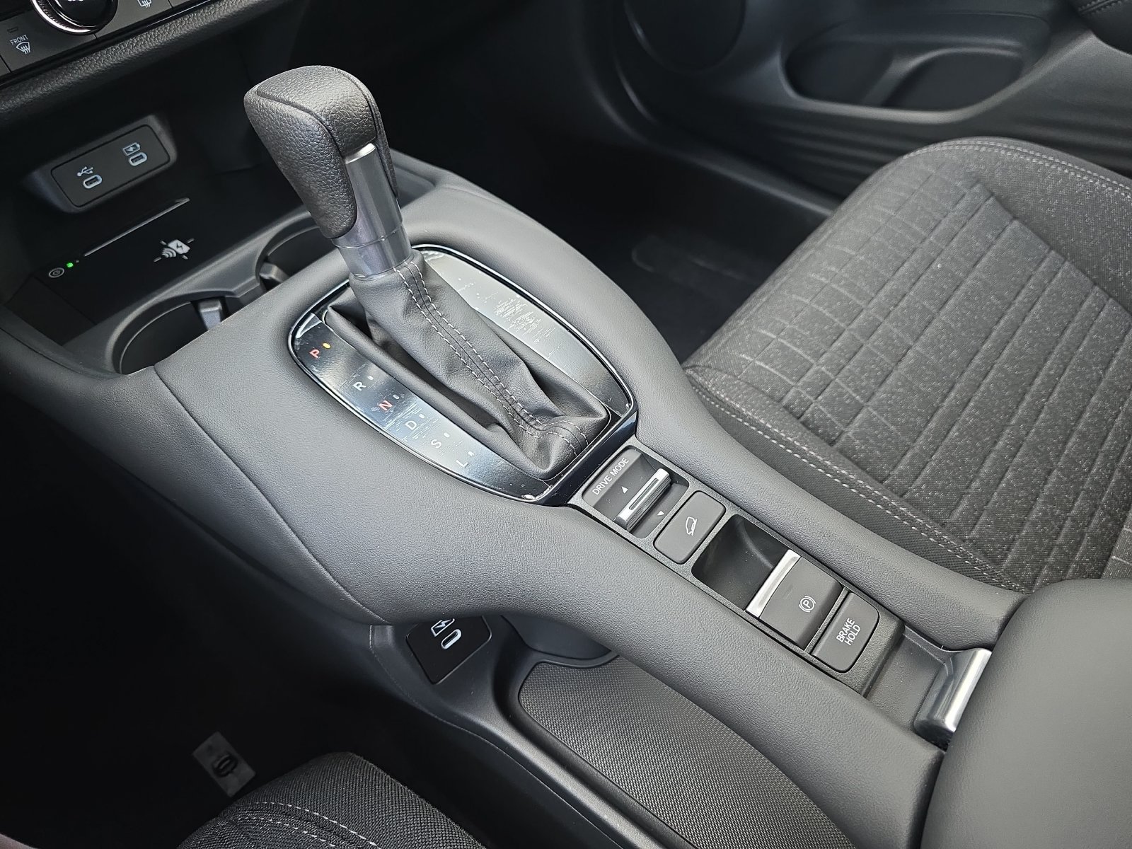 New 2027 Honda HR-V LX image 23