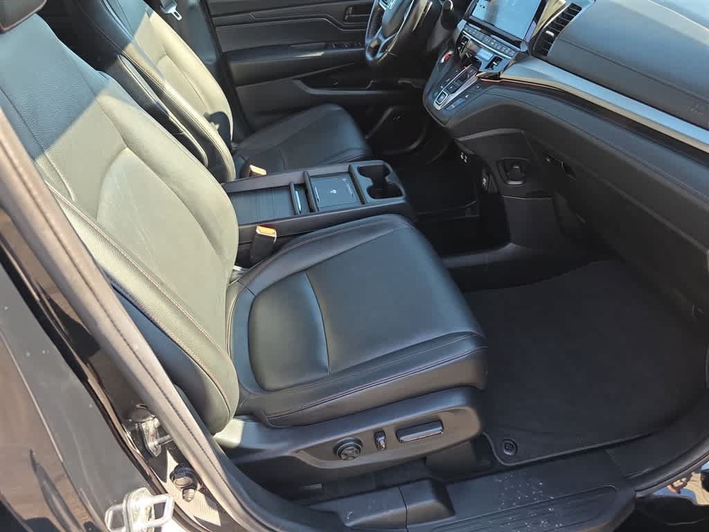 Certified 2025 Honda Odyssey Sport-L image 10