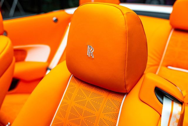 Used 2020 Rolls-Royce Dawn RWD image 14