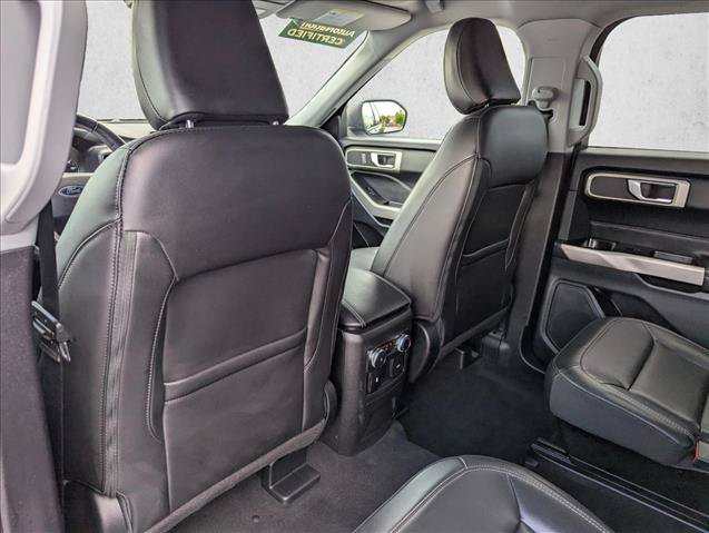 Used 2022 Ford Explorer XLT w/ Equipment Group 202A AWD/4WD image 23