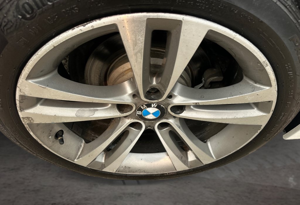 Used 2015 BMW 328i xDrive Sedan AWD/4WD image 16
