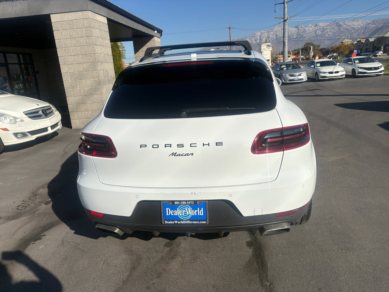 Used 2018 Porsche Macan image 7