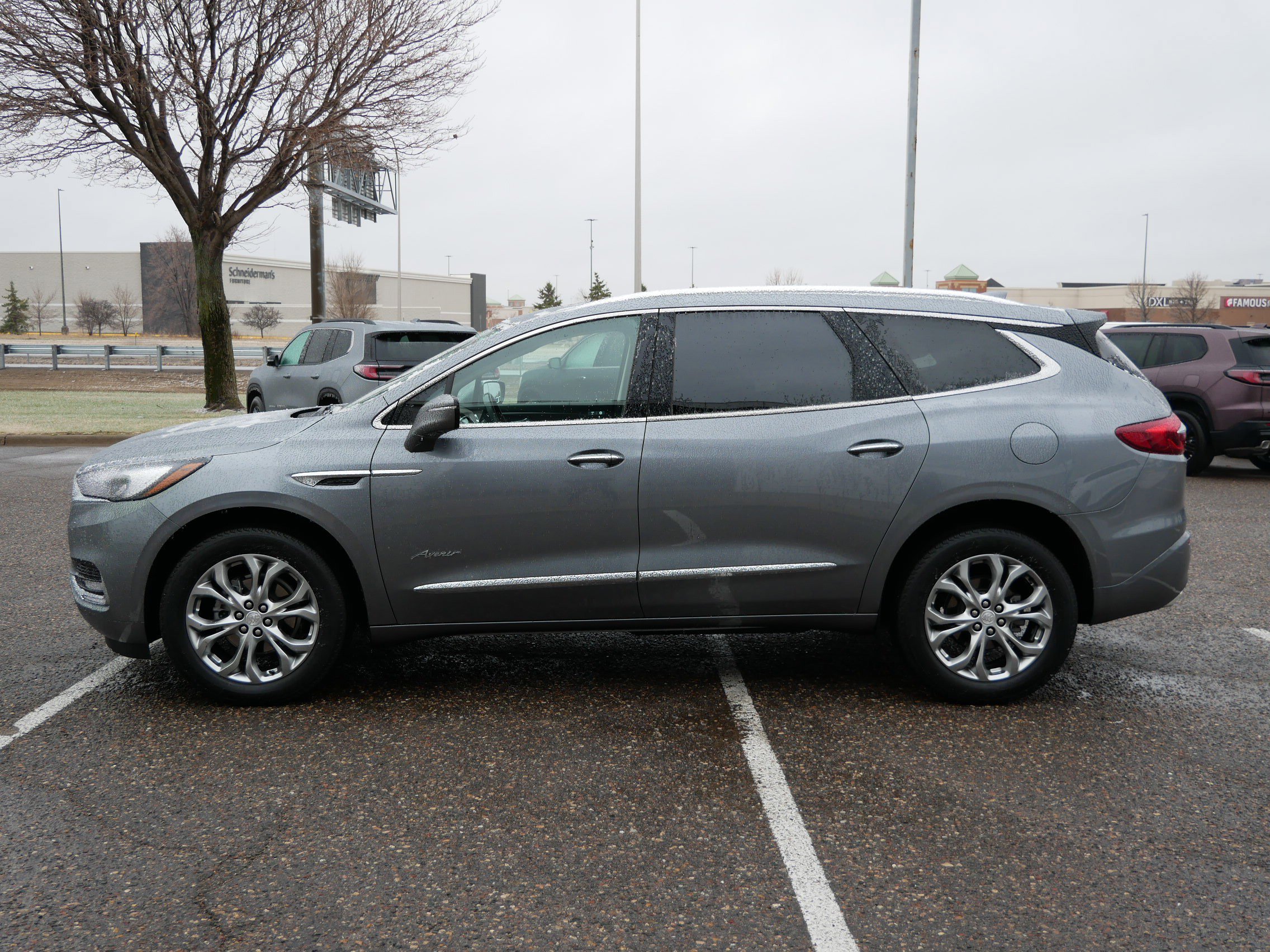 Certified 2021 Buick Enclave Avenir w/ Avenir Technology Package image 6