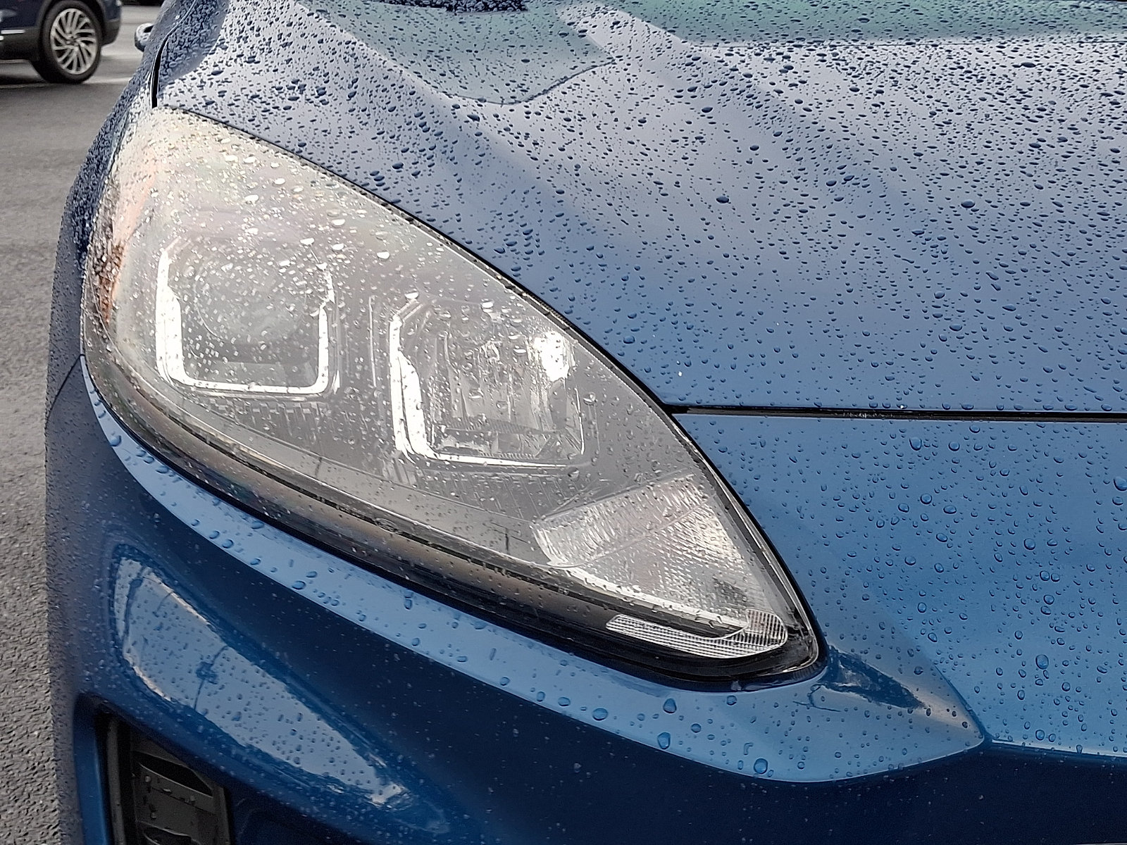 Certified 2022 Ford Escape SE AWD/4WD image 9