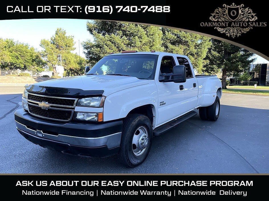Used 2006 Chevrolet Silverado 3500 LT w/ Heavy-Duty Power Package AWD/4WD image 3
