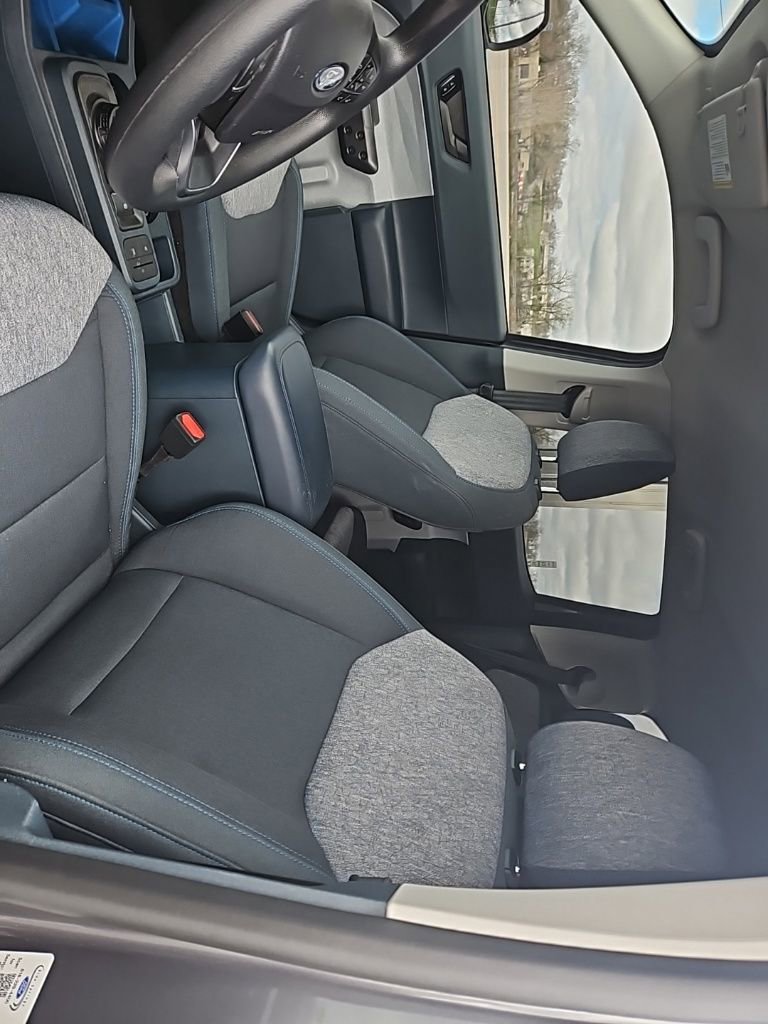 Used 2025 Ford Maverick XLT w/ Equipment Group 302A image 13