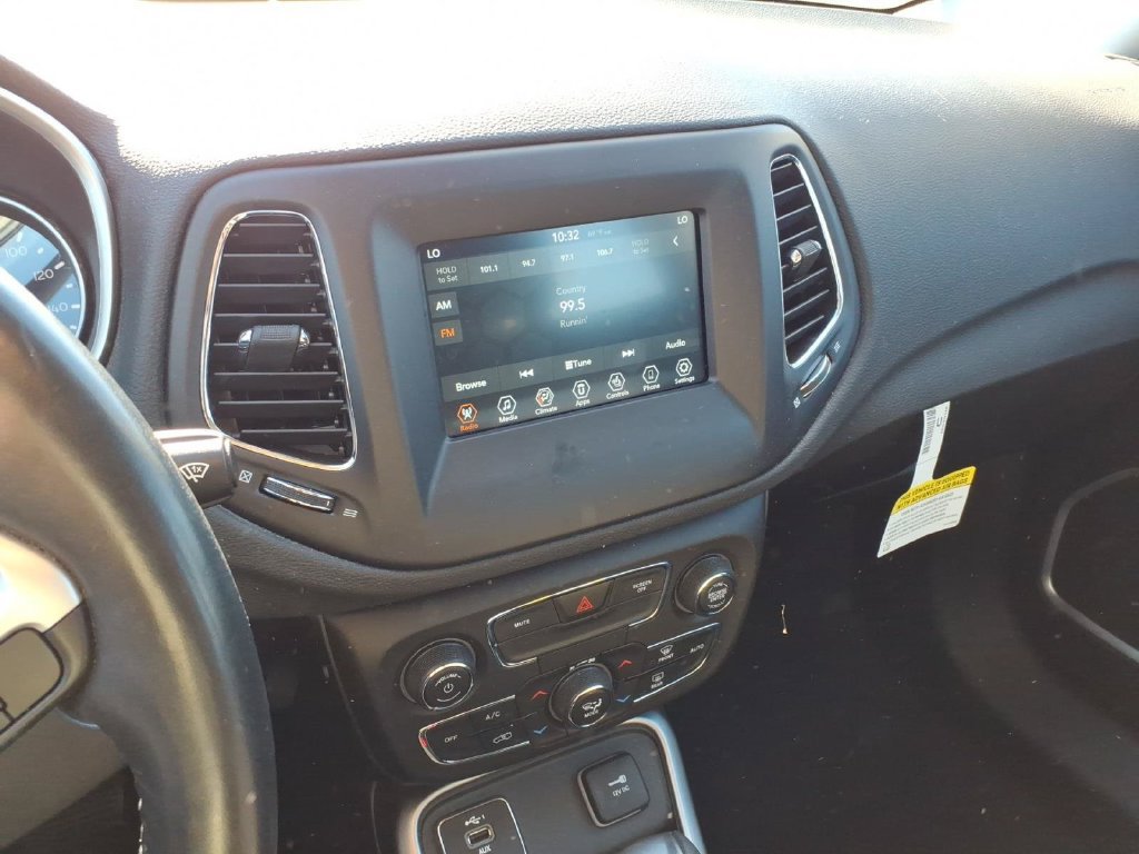 Used 2021 Jeep Compass Sport w/ Cold Weather Group FWD image 13