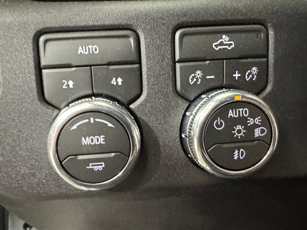New 2026 GMC Sierra 1500 Elevation AWD/4WD image 17
