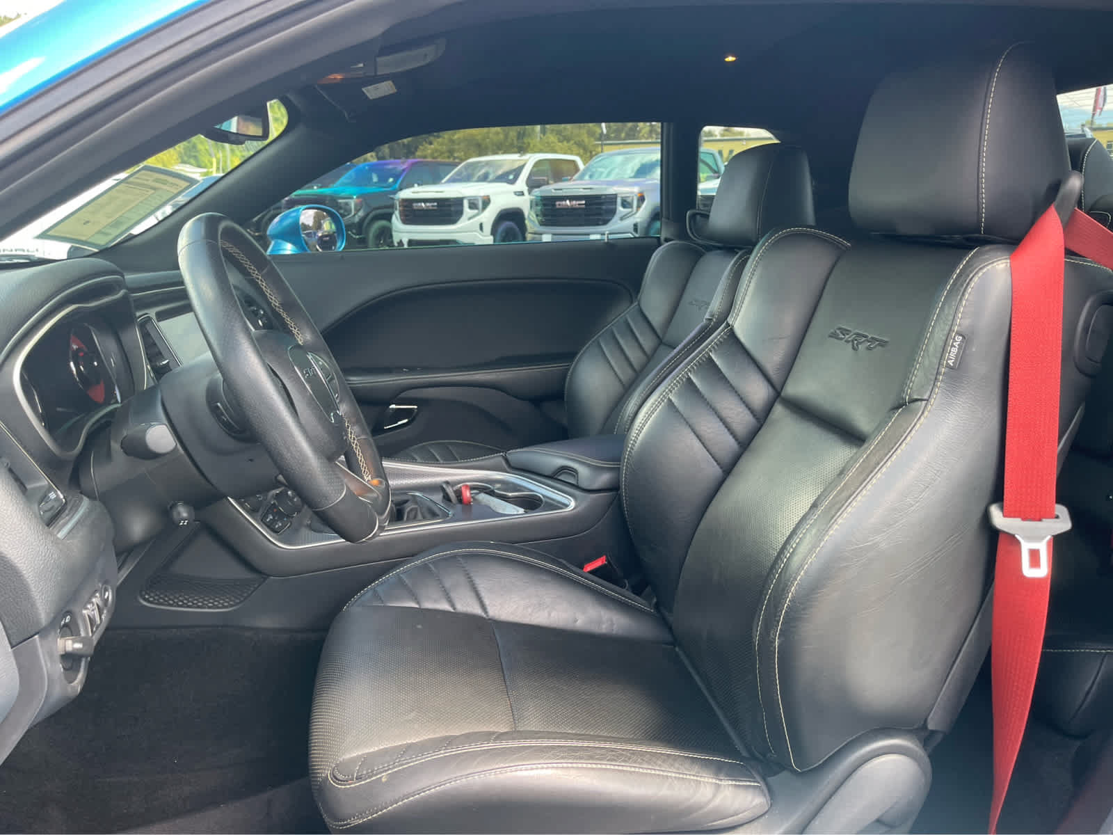 Used 2015 Dodge Challenger SRT Hellcat RWD image 12