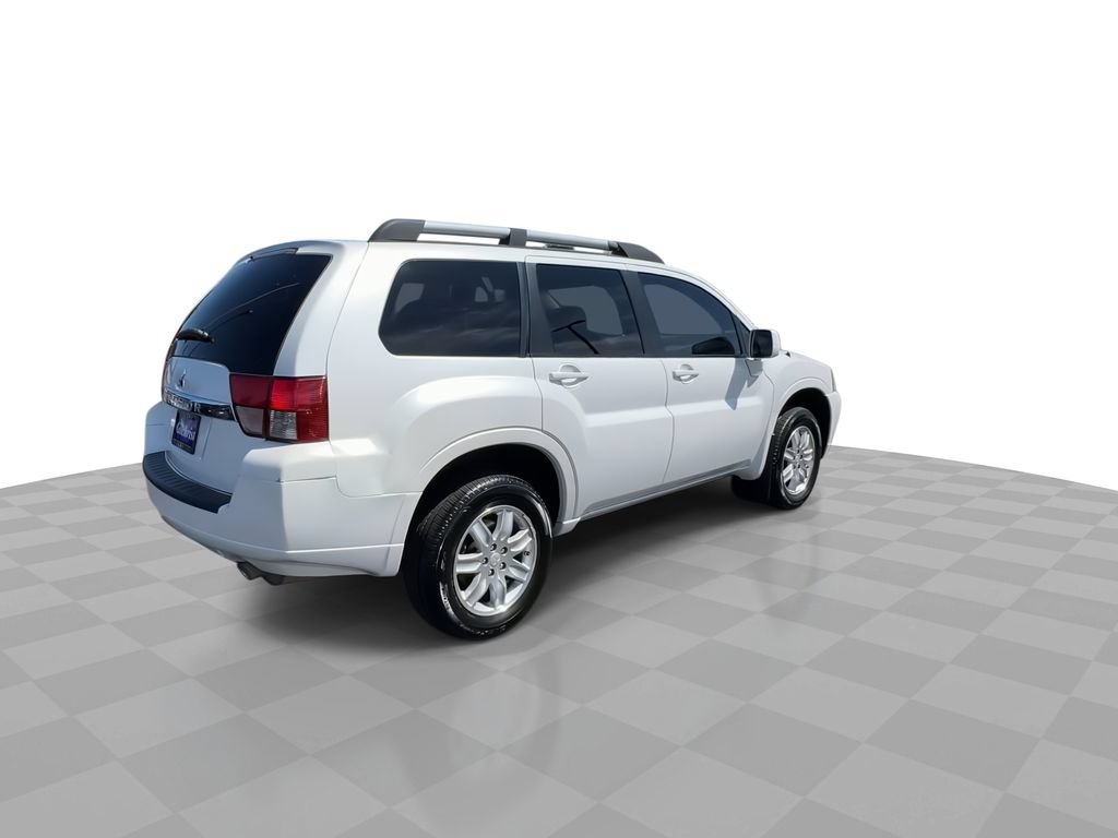 Used 2011 Mitsubishi Endeavor LS AWD/4WD image 8