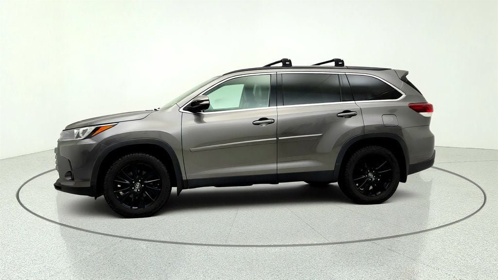 Used 2019 Toyota Highlander SE AWD/4WD image 8