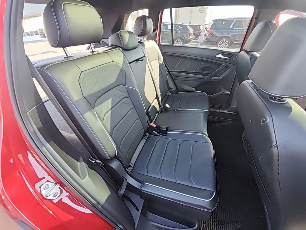 Used 2024 Volkswagen Tiguan SEL R-Line AWD/4WD image 20