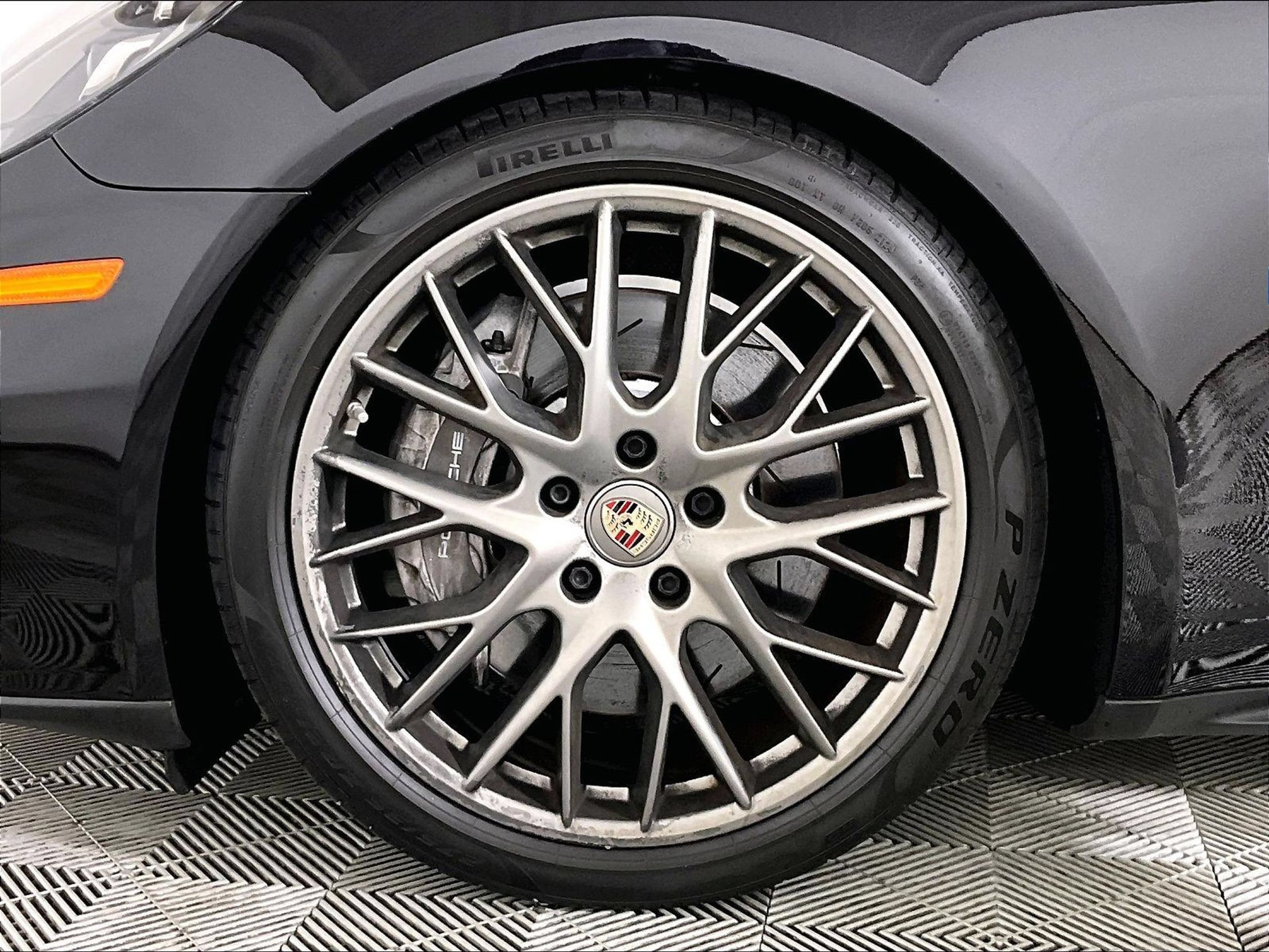 Certified 2021 Porsche Panamera image 26
