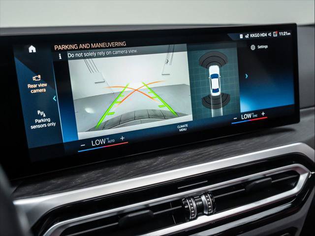 Used 2024 BMW 330i Sedan w/ Premium Package RWD image 27