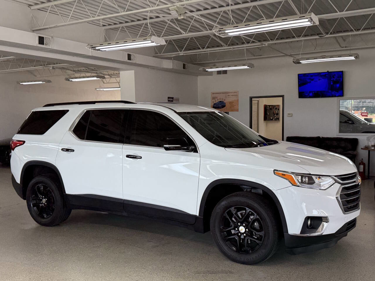 Used 2019 Chevrolet Traverse LT w/ LPO, Cargo Package
